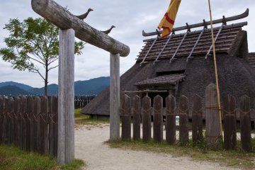 <p>The King's House at Minami-naikaku: In this enclosure 20 buildings, including 4 watchtowers, the king's house, a cooking house and the royal residences, have been reconstructed.</p>