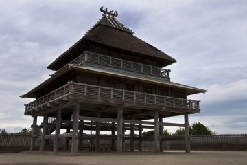 <p>Ceremonial Hall at Kita-naikaku: This is thought to have been the center for ceremonies and festivals.</p>