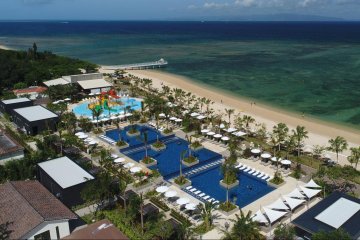 FUSAKI BEACH RESORT HOTEL & VILLAS’ Aqua Garden