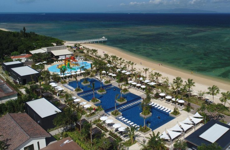 FUSAKI BEACH RESORT HOTEL & VILLAS’ Aqua Garden