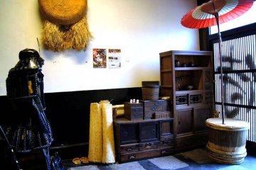 The Solemn Samurai keeps watch over Shishin Cafe