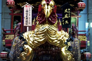 The Hououmaru or phoenix-shaped ship (鳳凰丸) presented by Oishi-machi (1846)