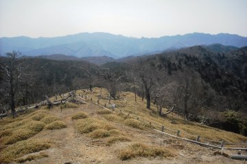 Beautiful scenery and a view of the Omine mountain range