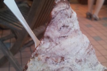 A generous serving of mascapone gelato