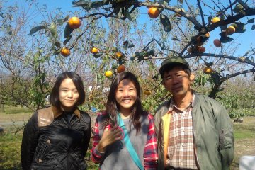 Nakagomi-san is effectively bilingual. He provided his explanations in Japanese and English so that everyone could understand.