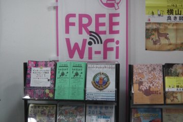 <p>"Wi-Fi gratuit" - du pain b&eacute;ni pour tous les voyageurs</p>