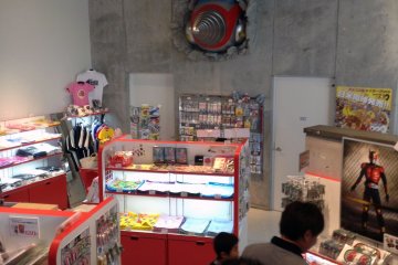 Make sure to stop by the gift shop for character goods, including keychains, figures, and sweets.