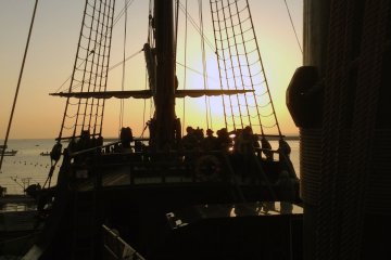 <p>Un atardecer desde la cubierta principal.</p>