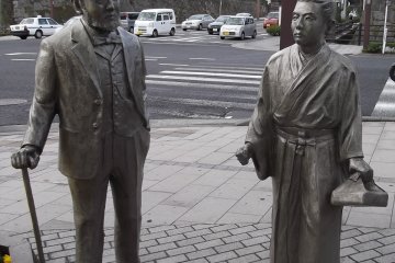 British doctor William Willis teaches Western medicine to naval physician Takaki Kanehiro