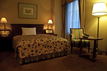 A standard guestroom