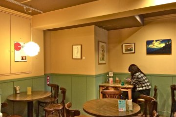 Freshness Burger interior seating