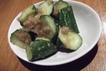<p>Crunchy pickles</p>