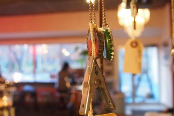 The cafe also has a display sheld with trendy trinkets and accessories.