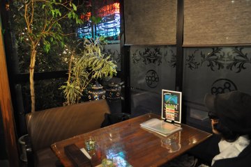 <p>Table for two</p>