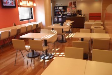<p>The breakfast room</p>