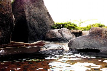 Be Amongst Nature in the outdoor hot springs in the Kumamoto countryside but just 30 mins from the airport