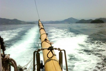 <p>Motor out for the short 30 minute trip to the fishing area.</p>