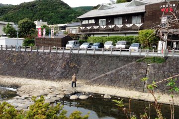 Make your own way to Tsunagi Onsen on the pebble causeway