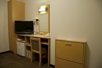 <p>Workstation and small wardrobe</p>