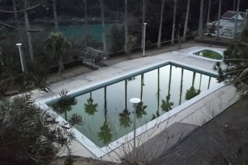 <p>I imagine the pool is very nice in summer</p>