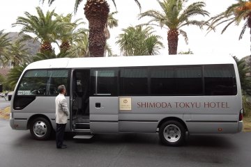 <p>The shuttle bus to and from the station</p>