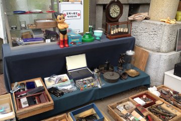 Flea Market at Tomioka Hachimangu