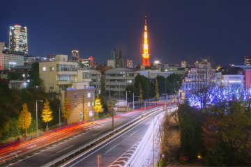 <p>Tokyo Tower yang terlihat dari Roppongi Hills</p>
