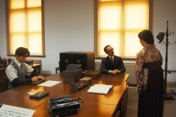 <p>Diorama of former activity in this prefectural office building</p>