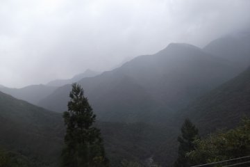 <p>It didn't get any less cloudy as we climbed</p>