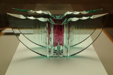 <p>Delicate glass vessel</p>