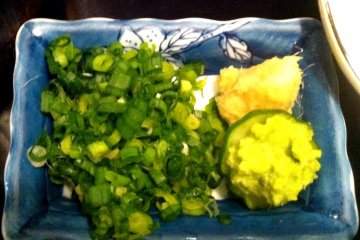 Seasoning and Vegetable garnish
