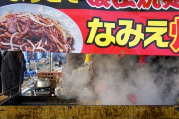 Yakisoba untuk sarapan? Ya, kenapa tidak?