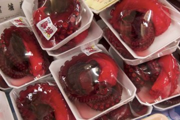Gurita merah adalah spesialisasi Tohoku