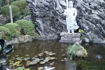 <p>Fudo Myoo statue</p>