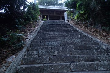 <p>Stairs to Main Hall</p>