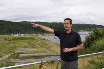 <p>Sosha Mitsunaga, your Earth Camp tour guide and local expert.&nbsp;</p>