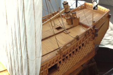 <p>Sailing Ships in perfect condition</p>