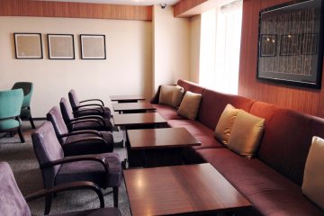 The Sheraton Miyako Hotel Osaka club lounge is a peaceful haven especially during business hours