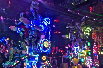 <p>Robots. Girl power!</p>
