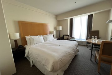 Spacious and calm rooms at the Sheraton