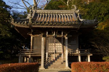 <p>Bentendo, a small shrine at one of the many vista points.</p>