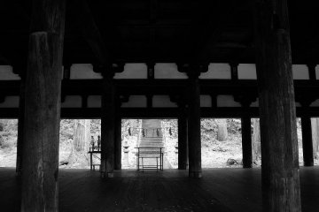 The Nagatoko (long floor) would make a great dance hall