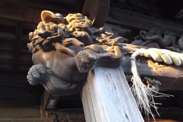 <p>Always check under the eaves for flying dragons</p>