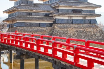 <p>The bridge was closed for rennovation the day we visited, but normally you are able to cross it.</p>