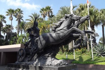 <p>There's another one like this at the Musee Nakamura</p>