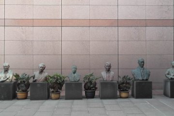 <p>A welcoming committee at the entrance</p>