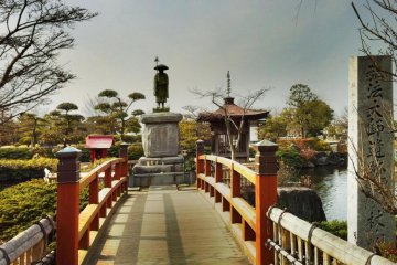 Magical waters of Jonofuchi Park