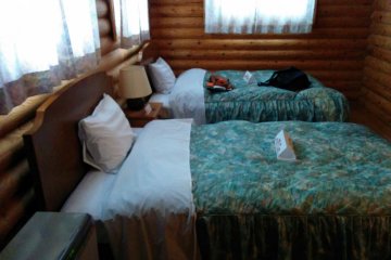 <p>A simple bedroom comes with the modern necessities of a heater and power outlets.&nbsp;</p>