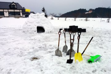 <p>The finished igloo.</p>