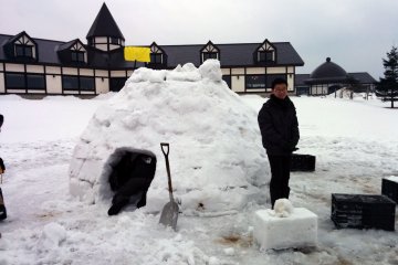 <p>The finished igloo.</p>